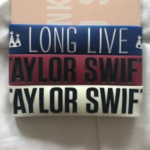 Taylor Swift rubber bracelets